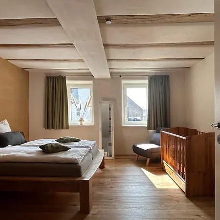 Ferienhaus Herrmanns Haeuser - Leipziger Neuseenland - Grosszuegiges Ferienhaus - Wlan - Parkplatz - Top * Rotha