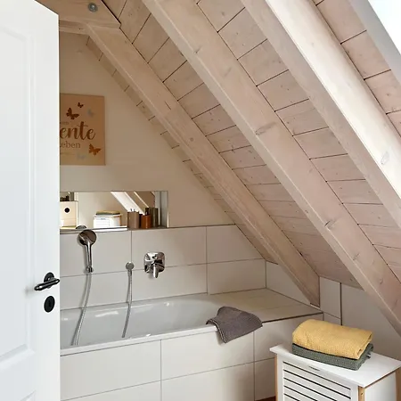 Herrmanns Häuser - Leipziger Neuseenland - Großzügiges - Wlan - Parkplatz - Apartment *